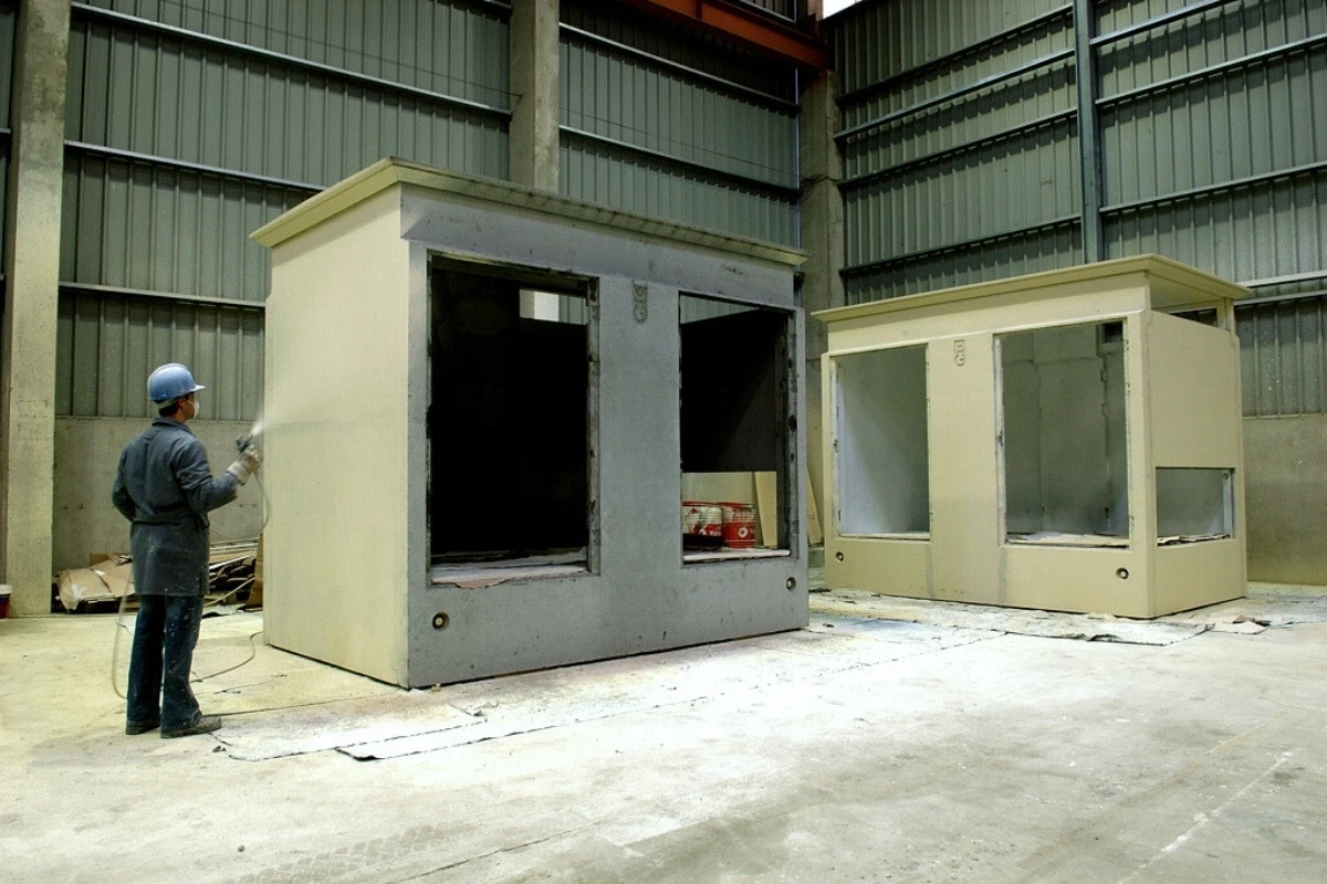 Início da produção de edifícios compactos pré-fabricados para Postos de Transformação em betão armado (Kiobloc)